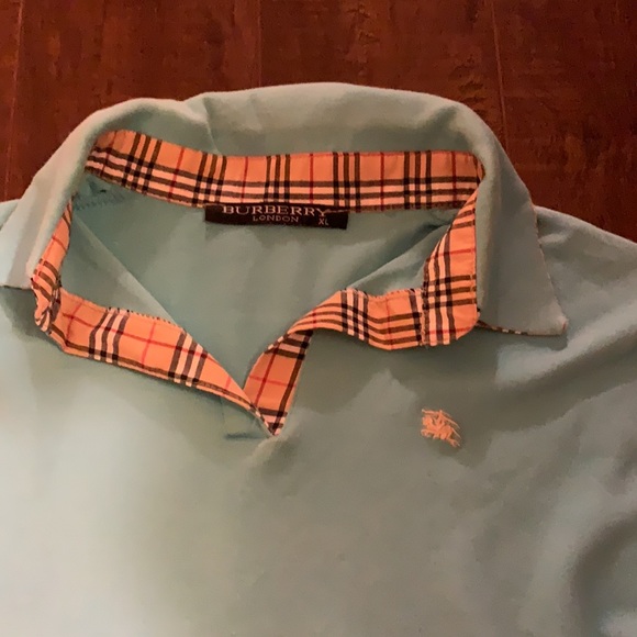Light blue Burberry t-shirt - Picture 2 of 4
